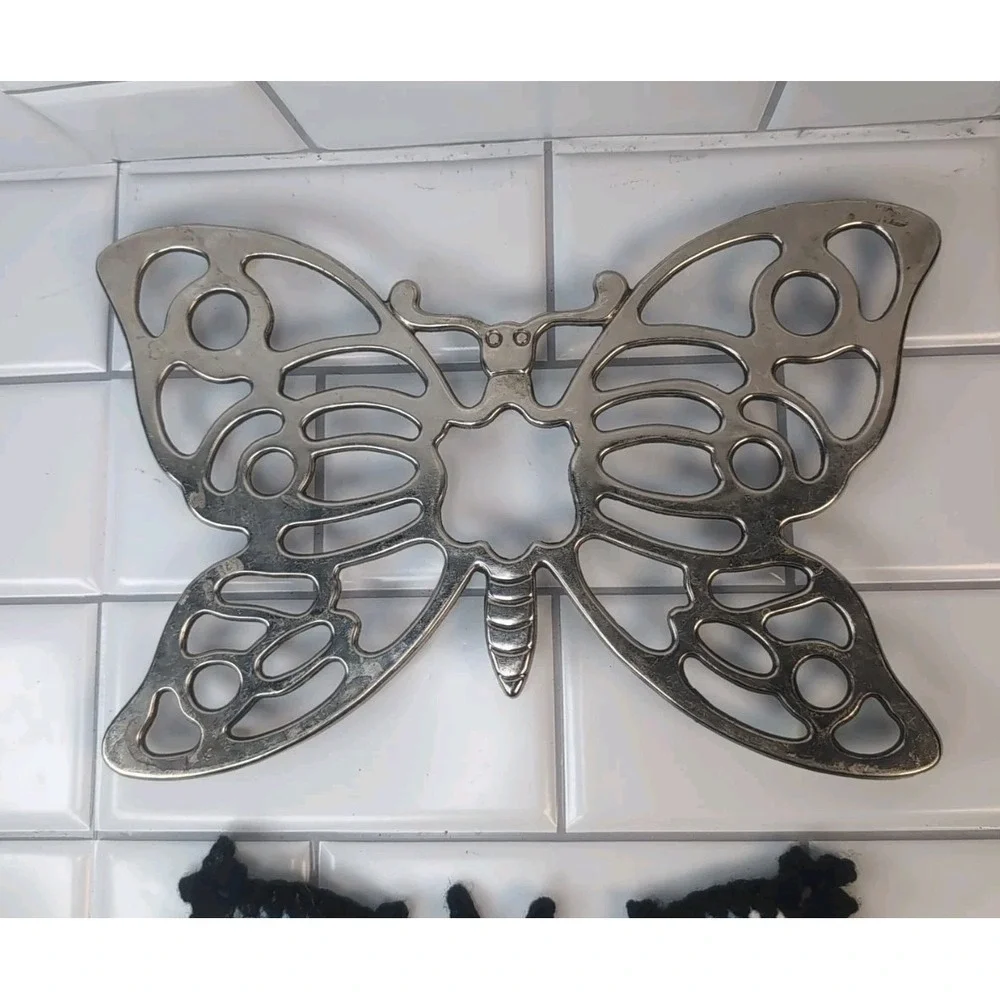 Trivet Set Vintage Butterfly Granny Square Crochet & Metal Footed Trivet 11